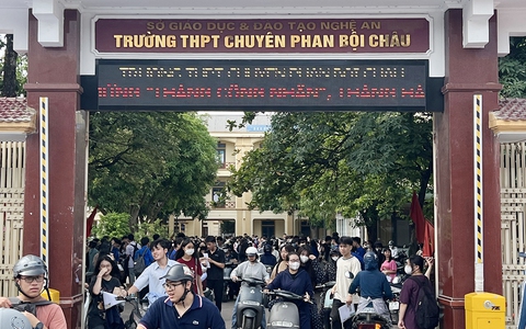 Hoàn lại tiền xem truc tiep bong da k+ế xem truc tiep bong da k+ nhập cho giáo viên Trường chuyên Phan Bội Châu