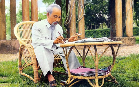 Tư tưởng Hồ Chí Minh về 3 quan điểm giáo dục vận dụng trong bối cảnh hiện nay