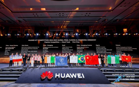 9 sinh viên Việt Nam đoạt giải cao tại cuộc thi Huawei ICT Competition