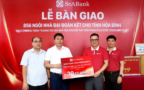 SeABank bàn giao 856 căn nhà đại đoàn kết cho tỉnh Hòa Bình