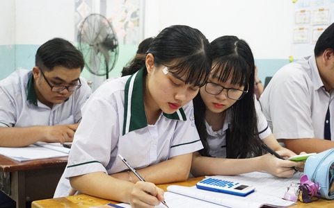 Ôn thi tốt nghiệp môn Ngữ văn: Nhiều học sinh mắc lỗi sơ đẳng phần đọc hiểu thơ