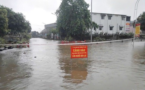 Tin bão khẩn cấp - cơn bão số 1