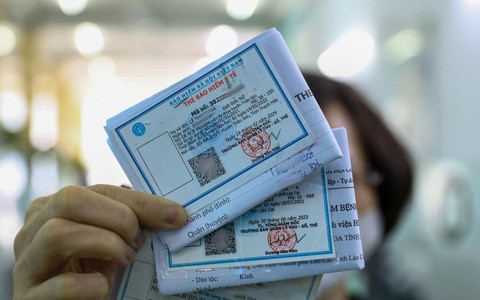 Chính thức dừng cấp thẻ Bảo hiểm y tế bản giấy