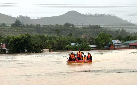 Mưa lớn, lũ lên - Thủ tướng yêu cầu tập trung ứng phó ở miền núi trung du Bắc Bộ