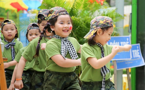 Quốc hội thông qua Nghị quyết về miễn học phí công lập