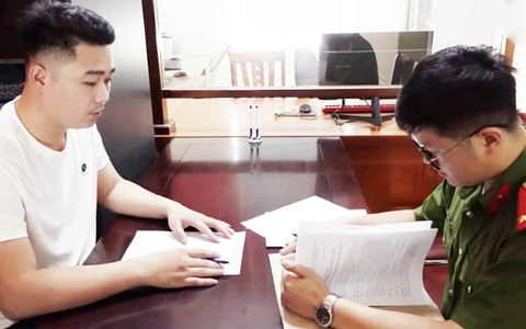 Tạm giữ người đàn ông hành hung nữ nhân viên y tế ở Nghệ An