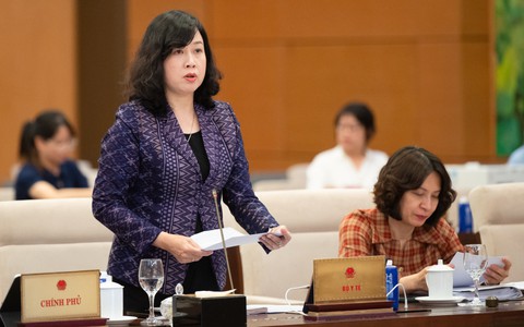 Chính thức bãi bỏ quy định mỗi cặp vợ chồng chỉ sinh một hoặc hai con