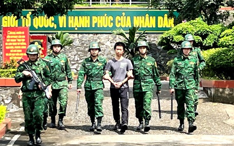 Bắt đối tượng người Trung Quốc sang Việt Nam du lịch để... tiêu thụ tiền giả