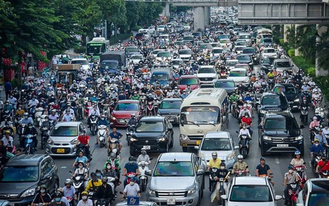 VinFast giữ ưu thế nào trong thời xe xăng "thất sủng"?