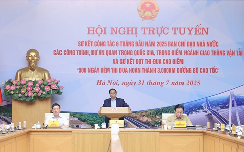 "Với mệnh lệnh từ trái tim, dứt khoát hoàn thành mục tiêu có ít nhất 3.000 km cao tốc vào cuối năm 2025"