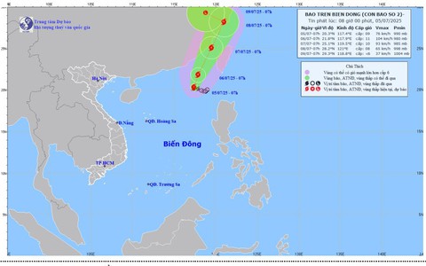 Diễn biến bão số 2 trên Biển Đông