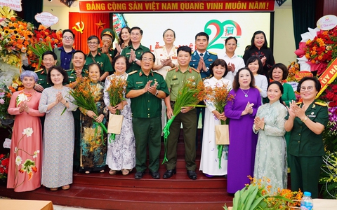 Nhật ký "Mãi mãi tuổi 20" và 20 năm tiếp lửa truyền thống