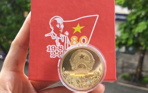 Hộp xu "Tự hào Việt Nam" - món quà lưu niệm đặc biệt mừng Quốc khánh 2/9