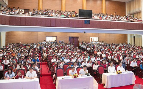 Trên 270.000 giáo viên, học sinh Nghệ An tham gia tháng tự học tiếng Anh