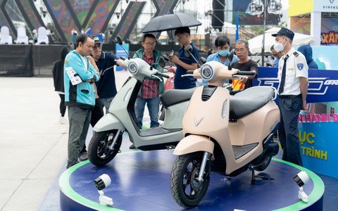 Vì sao cả dân công sở lẫn tài xế dịch vụ đều “phát sốt” với VinFast Evo Grand?