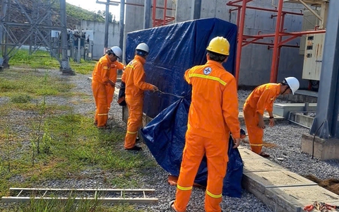 Bão số 5 khiến 55 xã, phường tại Thanh Hóa mất điện