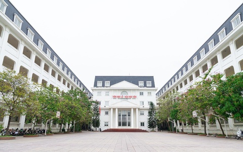 Sau đổi tên, Trường Trung học phổ thông FPT Tây Hà Nội do Sở Giáo dục và Đào tạo Hà Nội quản lý