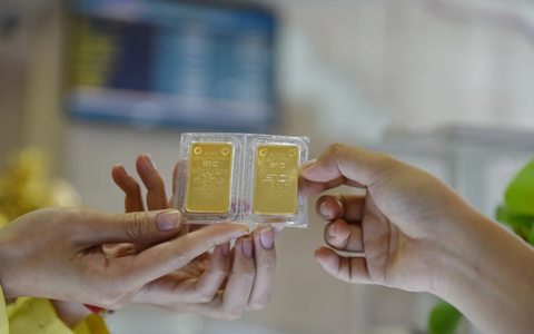 Doanh nghiệp vàng bị cảnh cáo hàng loạt vì thông tin mập mờ