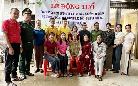 Động thổ làm nhà hỗ trợ bé mồ côi 5 tuổi bị lũ cuốn mất chốn nương thân