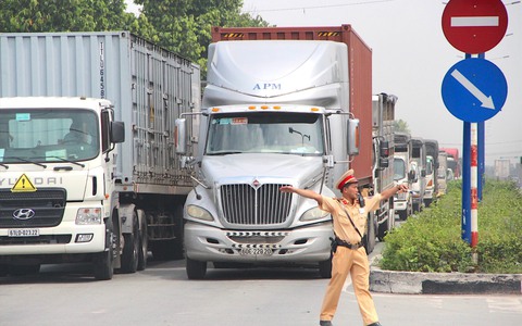 Triển khai quy định mới về thu phí sử dụng đường bộ