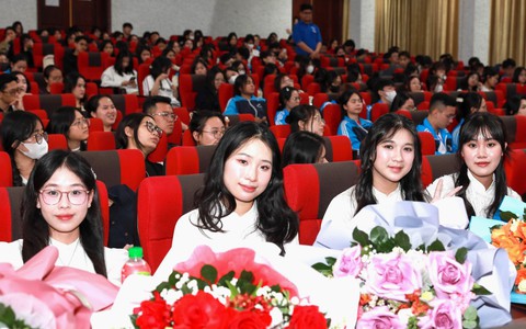 Trường Đại học Thương mại mở 6 chuyên ngành mới liên quan đến khoa học máy tính, kinh tế số