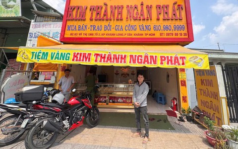 Chỉ sau 40 phút truy xét, Công an Thành phố Chí Minh bắt giữ đối tượng dùng dao cướp tiệm vàng