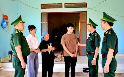 "Điểm tựa lòng dân" ở vùng biên giới Bản Lầu, Lào Cai