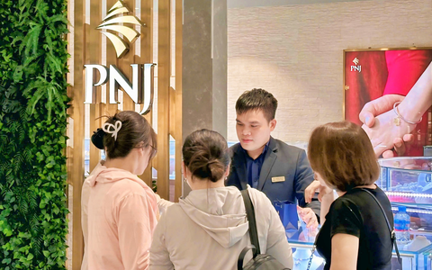PNJ rời top 100 doanh nghiệp vốn hóa lớn nhất sàn chứng khoán