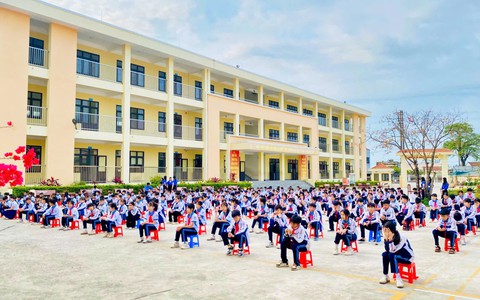 Sở Giáo dục và Đào tạo Quảng Ninh yêu cầu chấn chỉnh việc thu, chi, vận động đóng góp