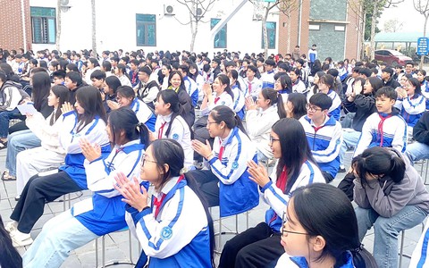 Phú Thọ công bố cấu trúc và đề thi tham khảo lớp 10 môn Tiếng Anh năm học 2026-2027