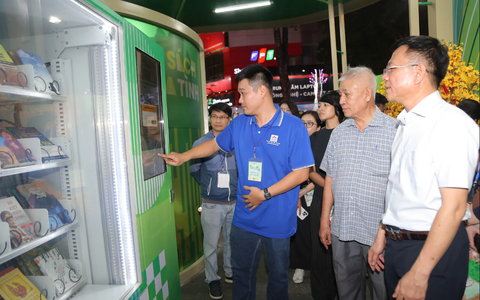 Lì xì bằng sách: Điểm nhấn công nghệ đầy ý nghĩa mùa Tết năm nay