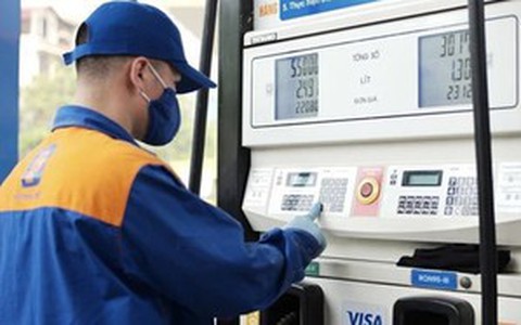 Bộ Tài chính dùng Quỹ Bình ổn giá xăng dầu từ 3.000-4.000 đồng mỗi lít (kg)