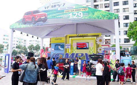 Rộng rãi, tiện nghi, lái sướng hơn xe xăng: VinFast VF MPV 7 ghi điểm tuyệt đối trong mắt khách hàng Việt