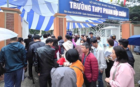 Tuyển sinh lớp 10 Hà Nội, yêu cầu chấn chỉnh việc tiếp nhận hồ sơ trực tiếp và thu phí ngoài quy định