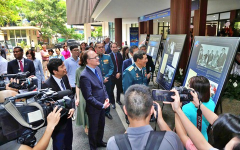 Trưng bày tài liệu lưu trữ: Chuyến bay Liên hợp 37 - Biểu tượng hợp tác vũ trụ Việt Nam - Liên bang Nga