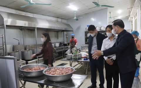 Nhiều địa phương ra văn bản khẩn siết chặt an toàn bếp ăn trường học