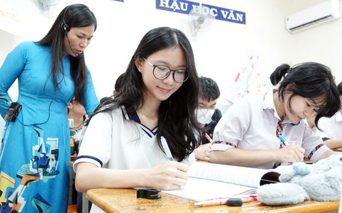 Tuyển sinh đại học 2026: Xét học bạ 3 năm bắt buộc phải có môn Toán hoặc Ngữ văn