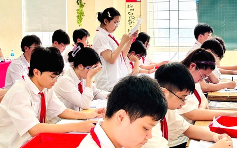 Thi vào lớp 10: Chặng đua nước rút, vượt qua áp lực "cánh cửa hẹp"