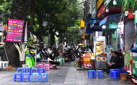Cho thuê vỉa hè để kinh doanh: Tạo sinh kế cho người dân và giữ nét đặc trưng đô thị