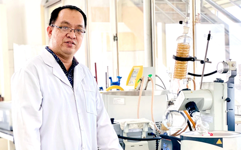 GS.TS Thái Khắc Minh: Nhà khoa học nỗ lực chuyển đổi số ngành Dược