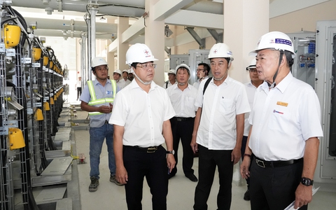 EVNHCMC và Ông Phạm Quốc Bảo - Chủ tịch HĐTV được vinh danh tại Lễ biểu dương thành tựu vì Việt Nam số 2026