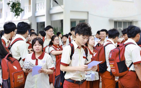 Đại học Ngân hàng Thành phố Hồ Chí Minh: Hơn 1.900 học sinh thi thử tốt nghiệp Trung học phổ thông trên máy tính 