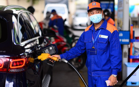 Giá xăng dầu đồng loạt tăng từ 15 giờ ngày 7/5