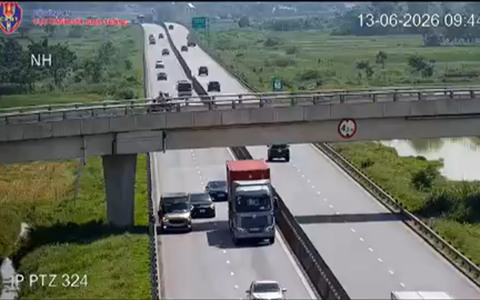 Dừng xe trên cao tốc trái quy định bị phạt thế nào?