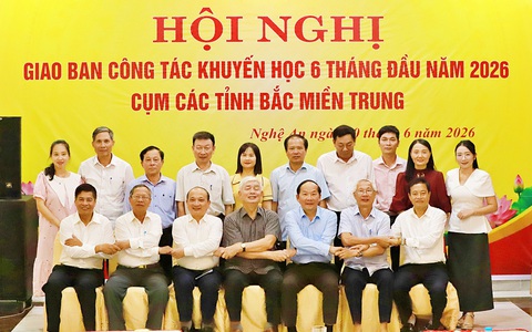 Giao ban công tác khuyến học, khuyến tài 5 tỉnh Bắc miền Trung