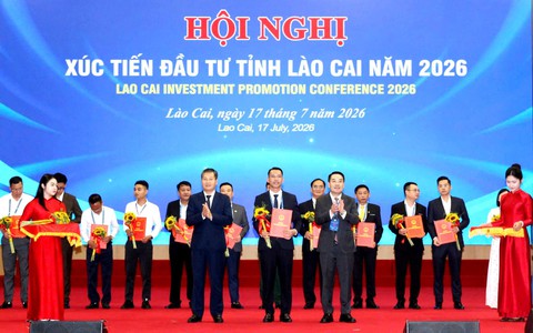 Lào Cai trao chủ trương đầu tư 24 dự án, tổng vốn đăng ký hơn 24.160 tỉ đồng