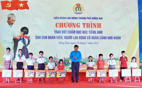 Tuyên dương 471 học sinh con công nhân viên chức, lao động "Học giỏi - Sống tốt" tại Đồng Nai