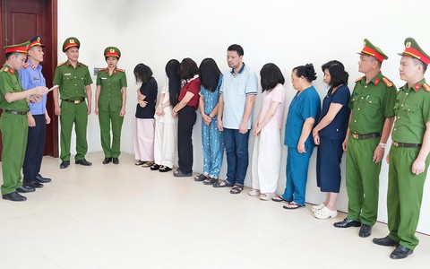 Toàn cảnh vụ "vẽ bệnh" núp bóng phòng khám, lừa khách hàng chục tỉ đồng điều trị tại Nghệ An