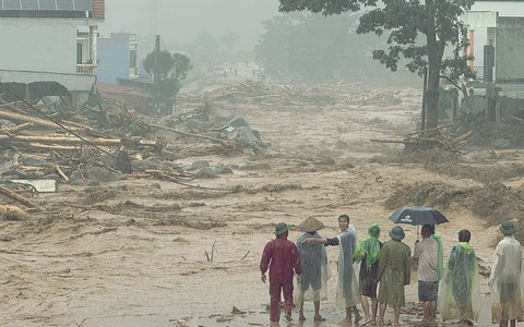 Bộ Giáo dục và Đào tạo ra công điện khẩn chủ động ứng phó mưa lũ, sạt lở đất