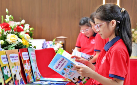 Phổ cập giáo dục tài chính số: Nhìn từ tinh thần "bình dân học vụ"